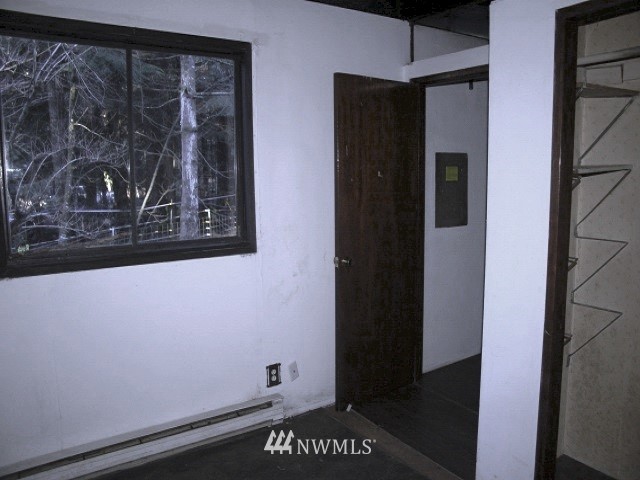 6139 Shamrock Road Maple Falls, WA 98266 - Photo 6 of 16 Gallery Image 6