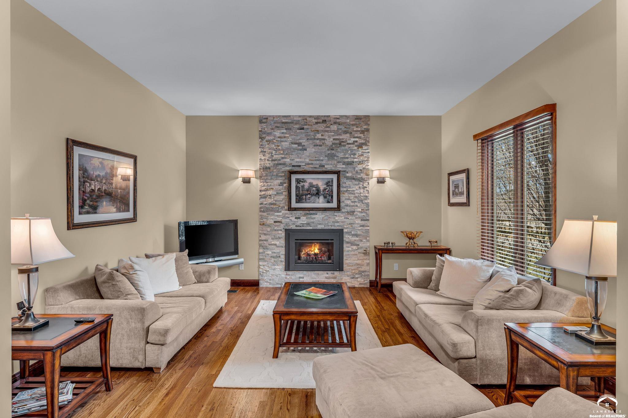 201 Fall Creek Road Lawrence, KS 66049 - Photo 13 of 98