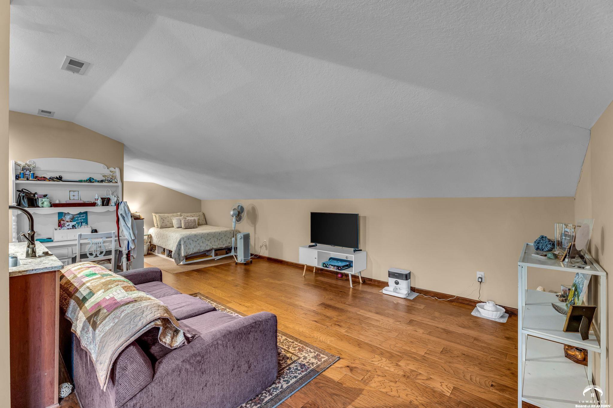 201 Fall Creek Road Lawrence, KS 66049 - Photo 52 of 98