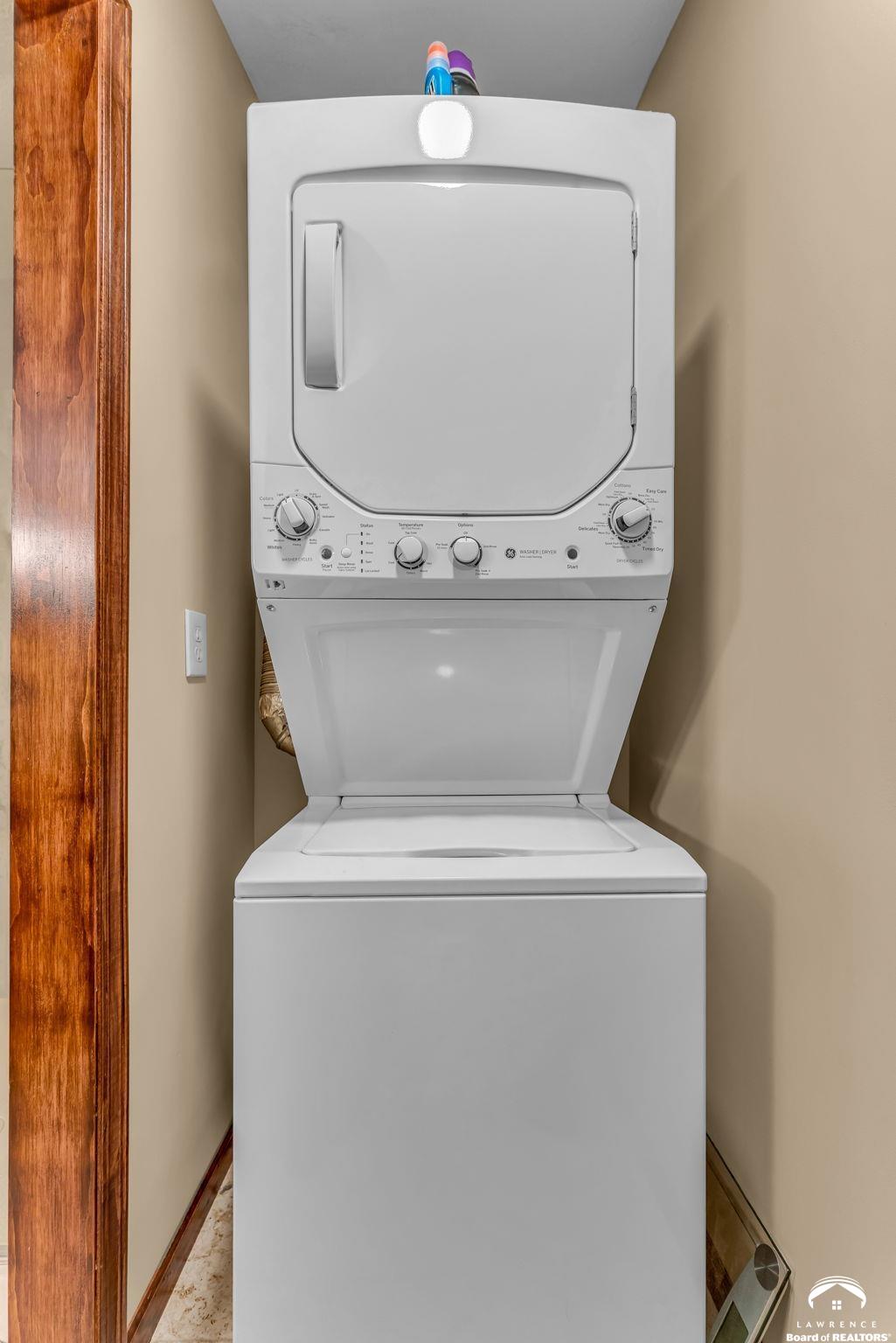 201 Fall Creek Road Lawrence, KS 66049 - Photo 55 of 98