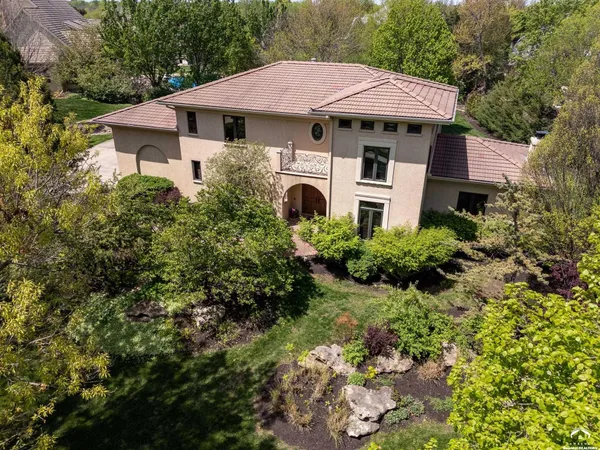 $969,000 | 201 Fall Creek Road, Lawrence, KS 66049