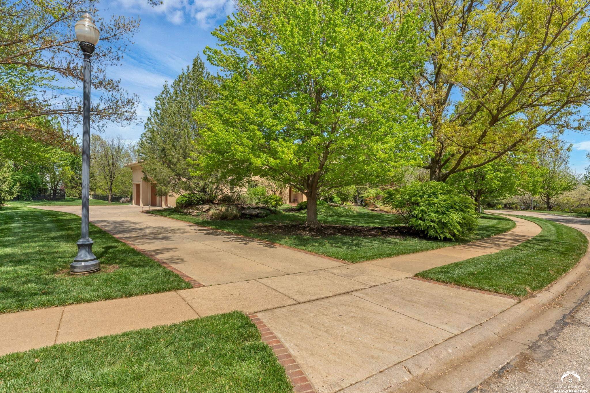 201 Fall Creek Road Lawrence, KS 66049 - Photo 89 of 98