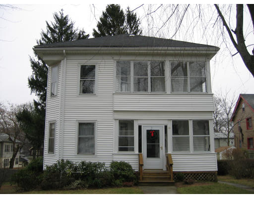 10 Ruth Street Worcester, MA 01602 - Photo 2 of 27 Gallery Image 2