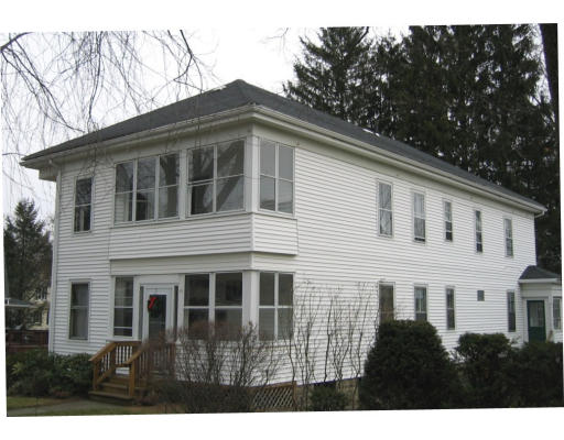10 Ruth Street Worcester, MA 01602 - Photo 3 of 27 Gallery Image 3
