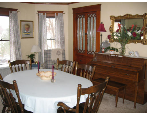 10 Ruth Street Worcester, MA 01602 - Photo 5 of 27 Gallery Image 5