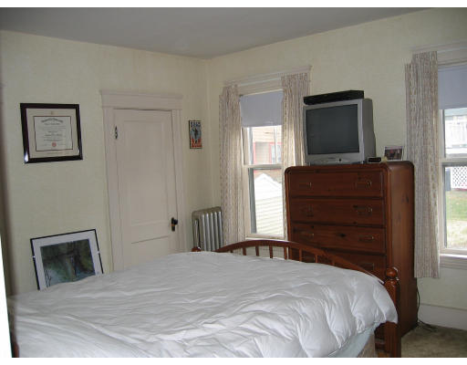 10 Ruth Street Worcester, MA 01602 - Photo 10 of 27 Gallery Image 10