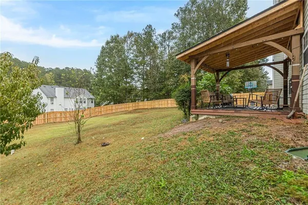 a view of outdoor space