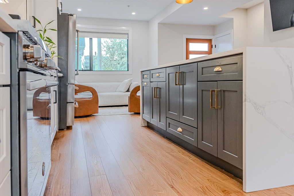 1-7 Wilcutt Road, Unit 5 Boston, MA 02121 - Photo 8 of 24