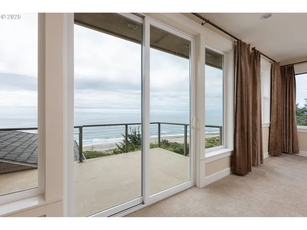 $2,975,000 | 5355 Haystack Drive, Neskowin, OR 97149