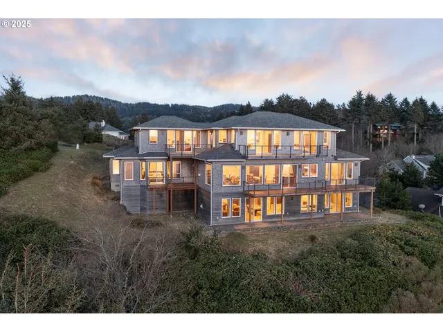 $2,975,000 | 5355 Haystack Drive, Neskowin, OR 97149