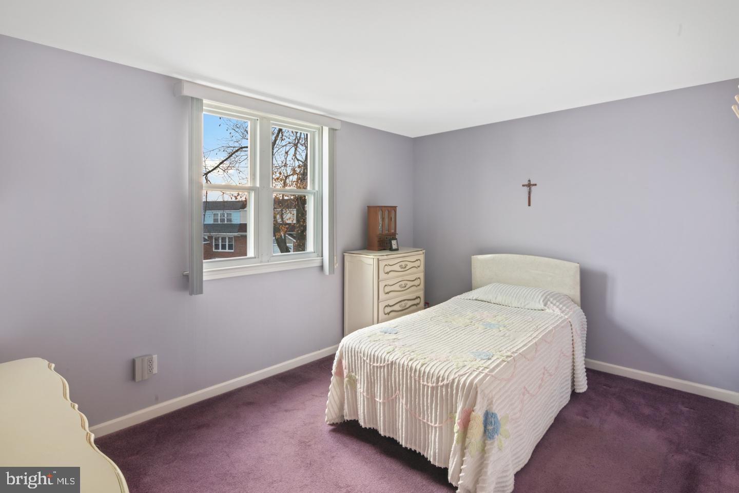 10803 Pedrick Road Philadelphia, PA 19154 - Photo 15 of 25 a bedroom with a bed and a window