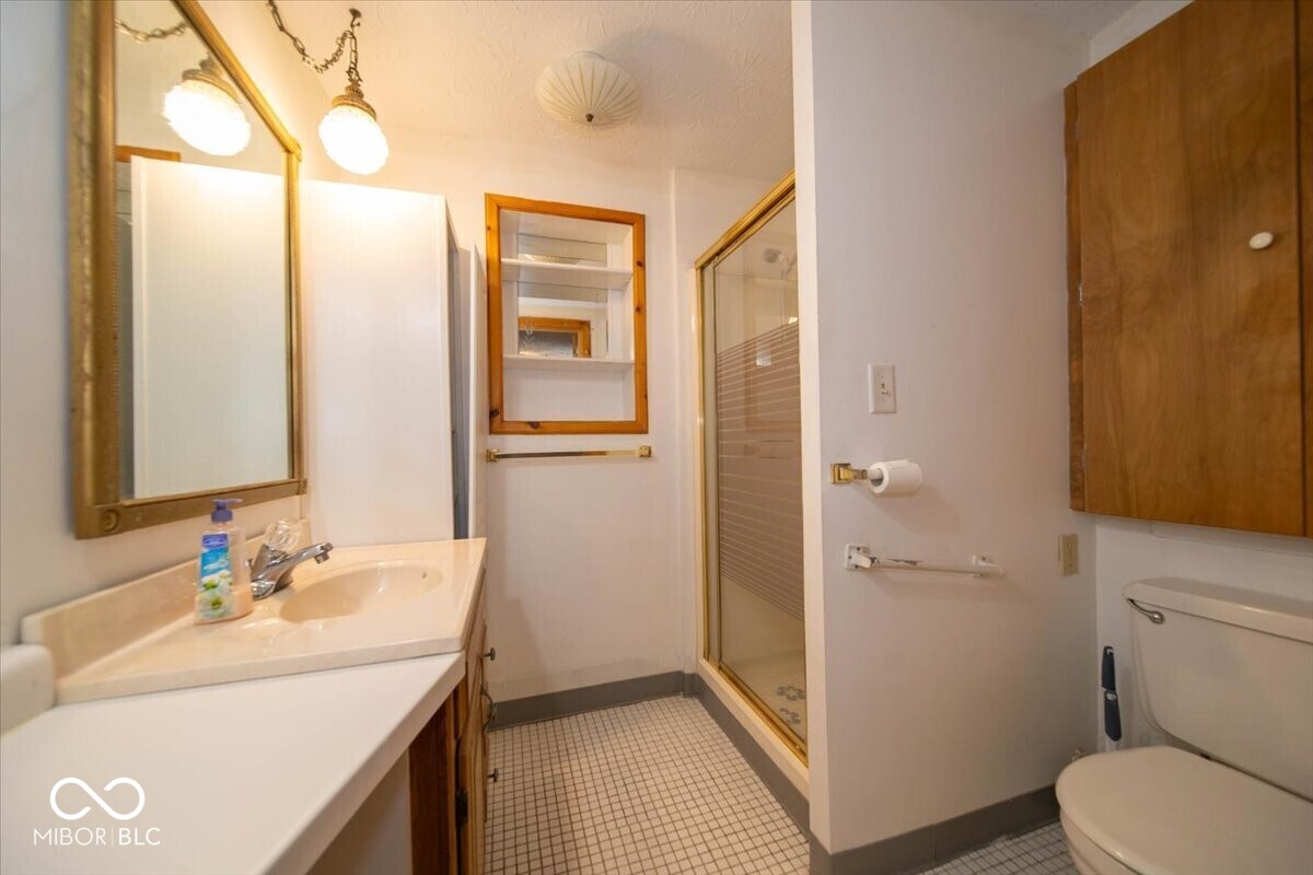 6430 East Southport Road Indianapolis, IN 46237 - Photo 13 of 39