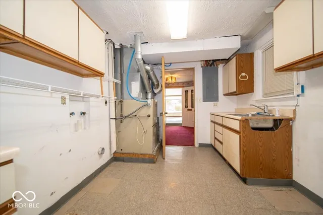 $580,000 | 6430 East Southport Road, Indianapolis, IN 46237