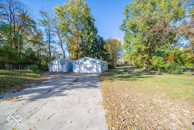 $580,000 | 6430 East Southport Road, Indianapolis, IN 46237