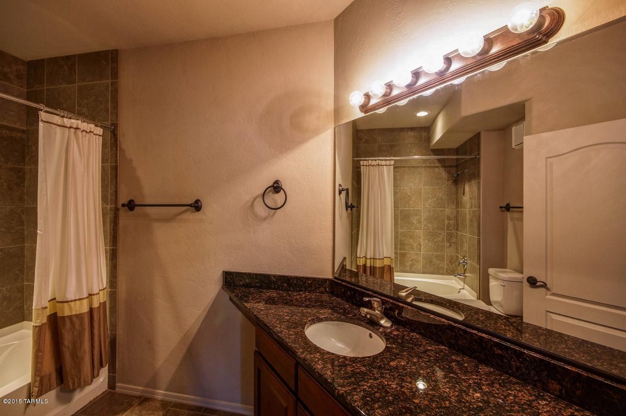 2550 East River Road, Unit 20304 Tucson, AZ 85718 - Photo 4 of 12