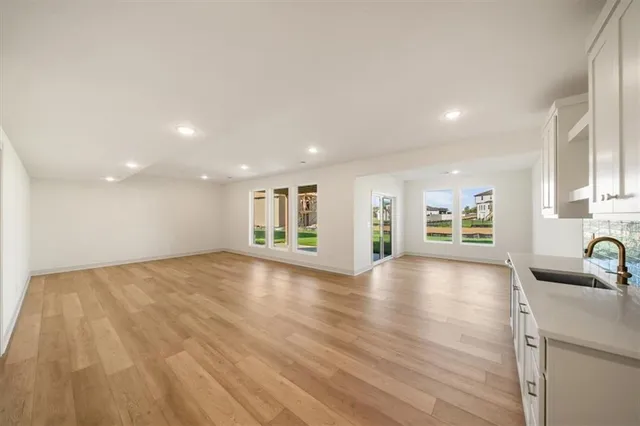 $749,900 | 4738 Sienna Ridge, Riverside, MO 64150