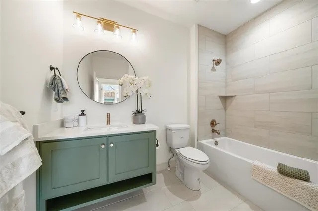 $749,900 | 4738 Sienna Ridge, Riverside, MO 64150