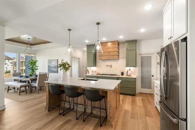 $749,900 | 4738 Sienna Ridge, Riverside, MO 64150