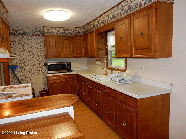 1783 Martin Hill Road Shepherdsville, KY 40165 - Photo 11 of 33 DSCN6508