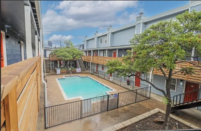 $1,295 | 2807 Bachman Drive, Unit A3, Dallas, TX 75220