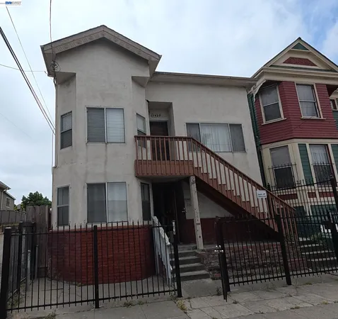 $3,300 | 1418 15th Avenue, Oakland, CA 94606