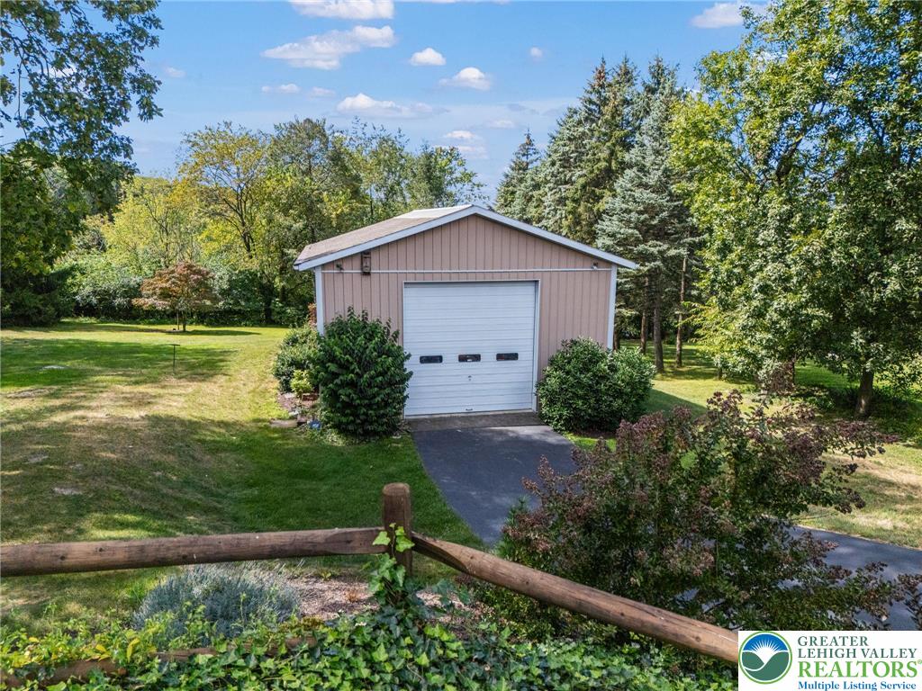 3546 Oak Ridge Drive Slatington, PA 18080 - Photo 36 of 44 Gallery Image 36