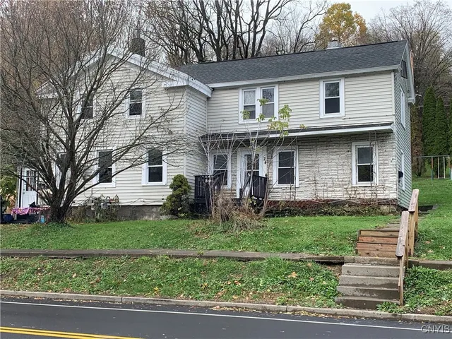 $179,900 | 24 Elm Street, Camillus, NY 13031