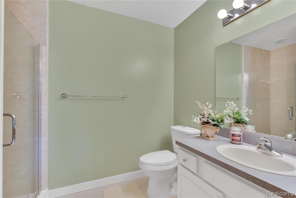 2153 Crystal Drive Rochester Hills, MI 48309 - Photo 19 of 31