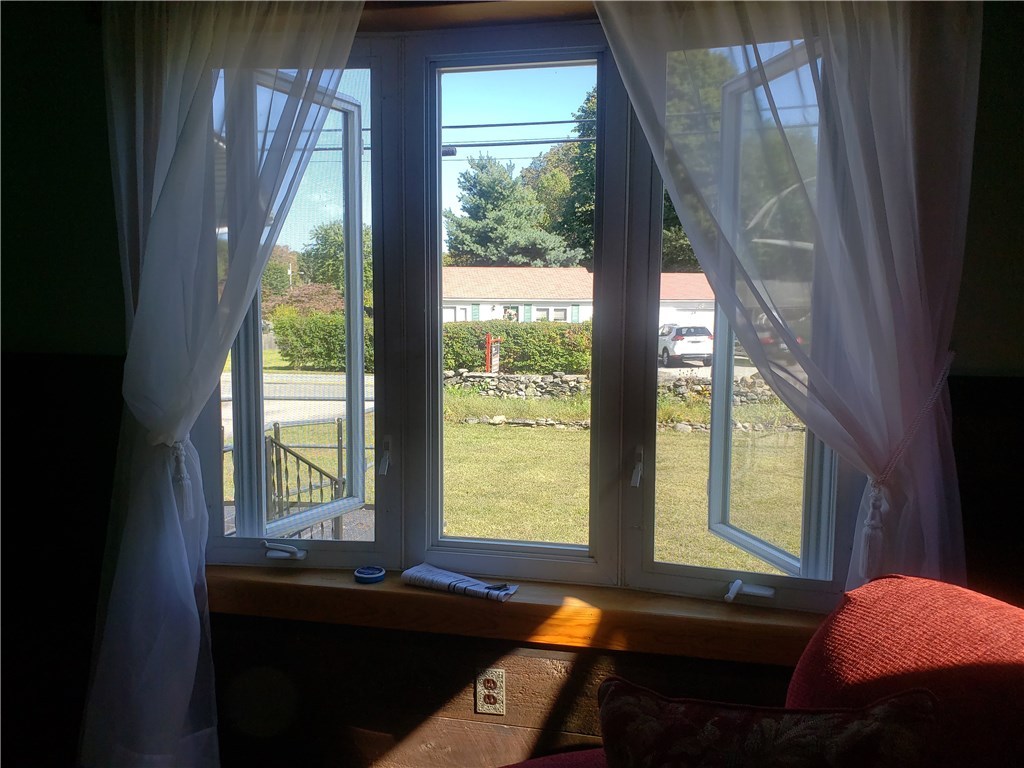 140 Austin Road North Kingstown, RI 02852 - Photo 7 of 20 Gallery Image 7