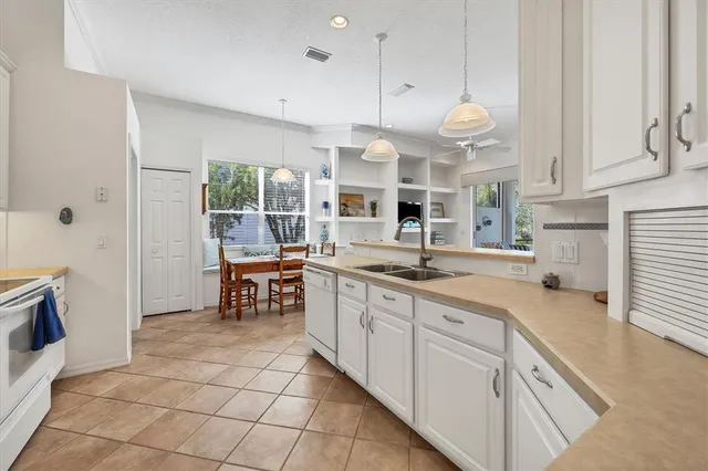 $529,000 | 6847 Bay Hill Drive, Lakewood Ranch, FL 34202