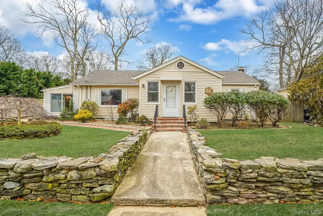 $550,000 | 133 Royal Avenue, Flanders, NY 11901