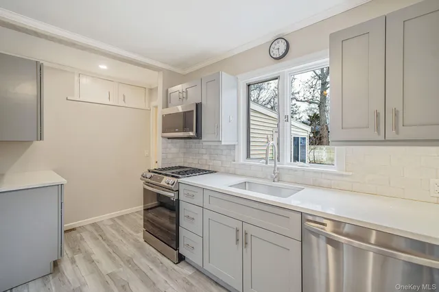 $550,000 | 133 Royal Avenue, Flanders, NY 11901