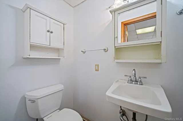 $550,000 | 133 Royal Avenue, Flanders, NY 11901