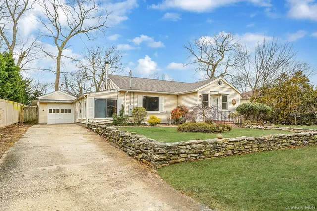 $550,000 | 133 Royal Avenue, Flanders, NY 11901