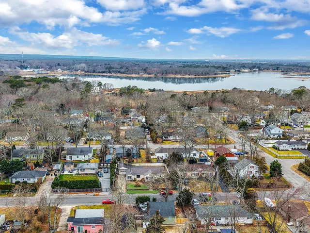 $550,000 | 133 Royal Avenue, Flanders, NY 11901