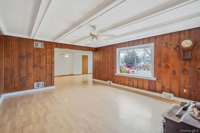 $550,000 | 133 Royal Avenue, Flanders, NY 11901