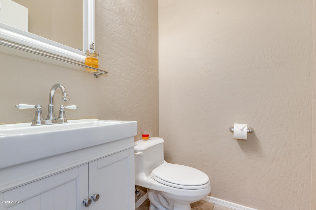 3810 West Carson Road Phoenix, AZ 85041 - Photo 12 of 26 36-Carson
