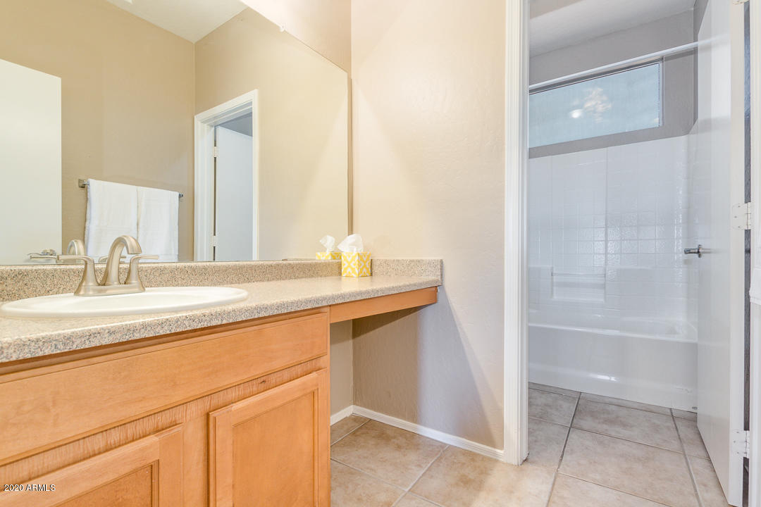 3810 West Carson Road Phoenix, AZ 85041 - Photo 20 of 26 33-Carson
