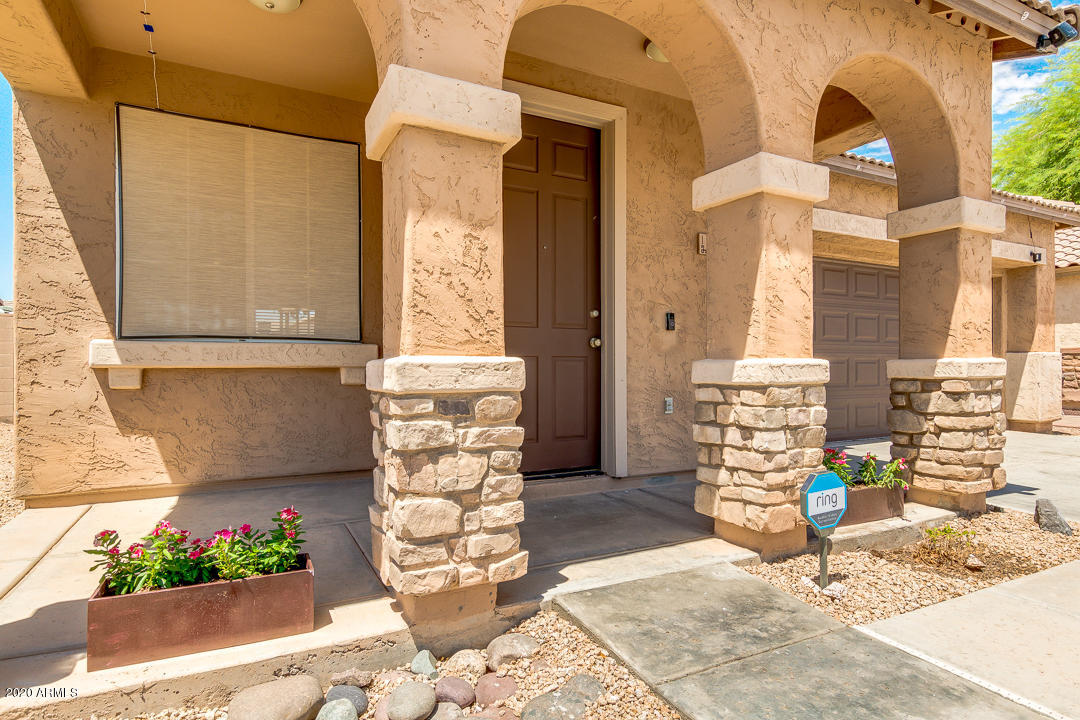 3810 West Carson Road Phoenix, AZ 85041 - Photo 2 of 26 04-Carson