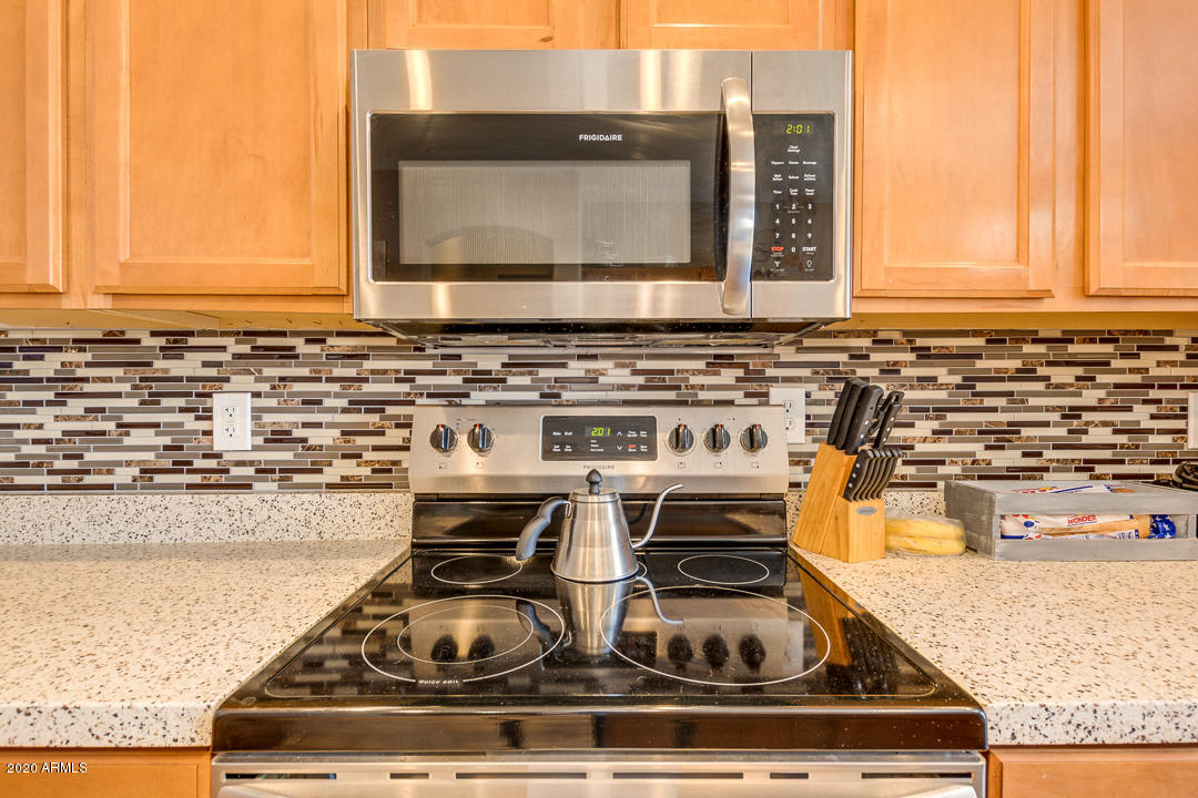 3810 West Carson Road Phoenix, AZ 85041 - Photo 5 of 26 15-Carson