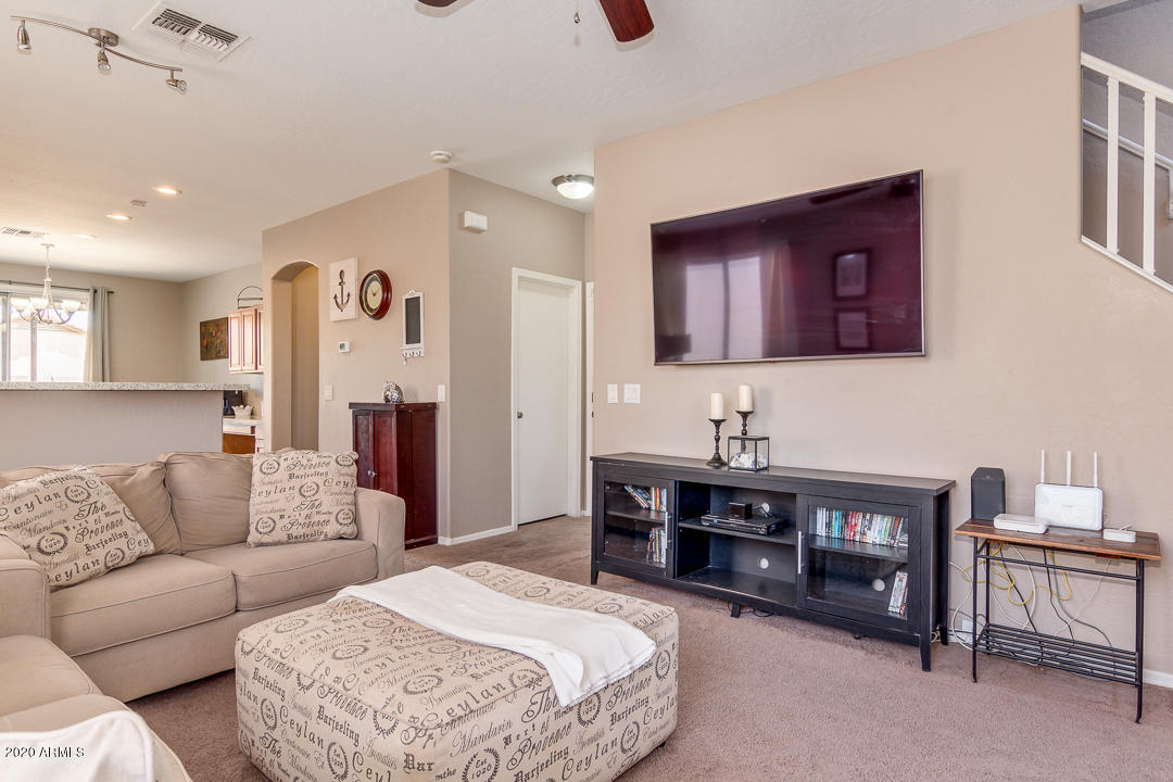 3810 West Carson Road Phoenix, AZ 85041 - Photo 10 of 26 06-Carson