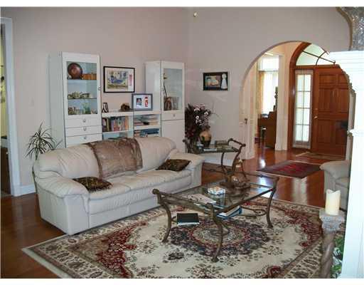 733 Rue Calais Mandeville, LA 70471 - Photo 7 of 25 Gallery Image 7