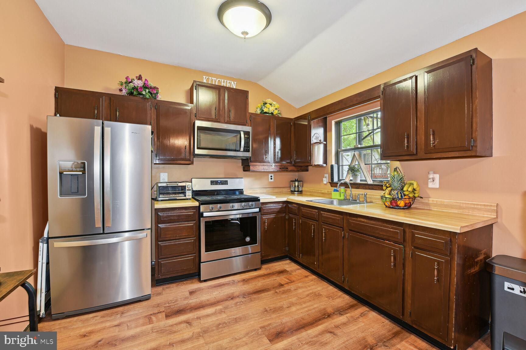 205 Bilper Avenue Lindenwold, NJ 08021 - Photo 13 of 26