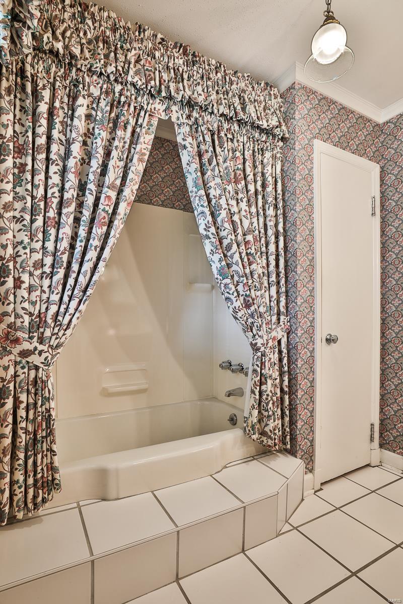 9840 Reavis Road St. Louis, MO 63123 - Photo 18 of 26