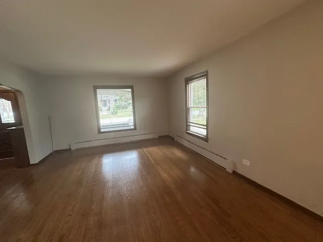 $3,200 | 302 South Washington Street, Wheaton, IL 60187