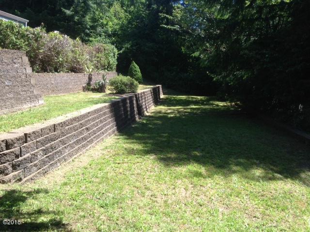 689 North Overlook Loop Otis, OR 97368 - Photo 19 of 27 Terraced yard