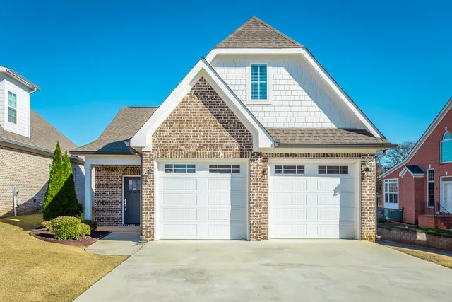 $2,700 | 8209 Double Eagle Court, Ooltewah, TN 37363