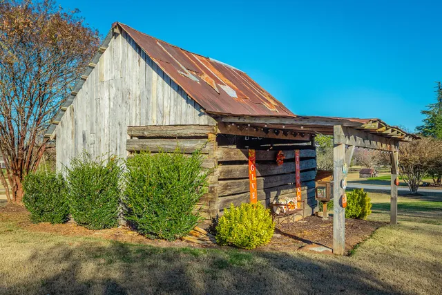 $2,700 | 8209 Double Eagle Court, Ooltewah, TN 37363