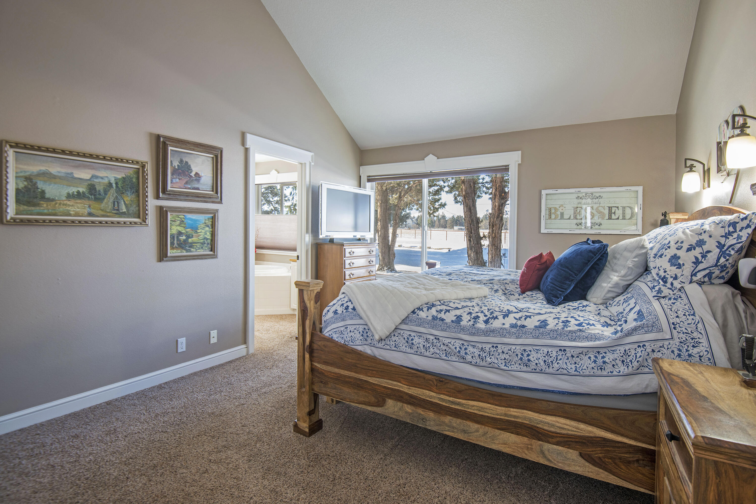 67880 Cloverdale Road Sisters, OR 97759 - Photo 11 of 36 12