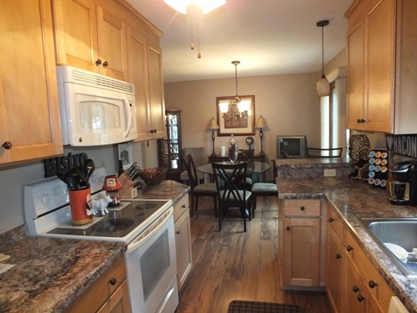 85 Redden Road Springfield, MA 01119 - Photo 6 of 19
